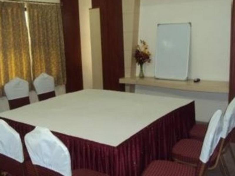 Hotel O Surya Residency Χιντεραμπάντ Εξωτερικό φωτογραφία